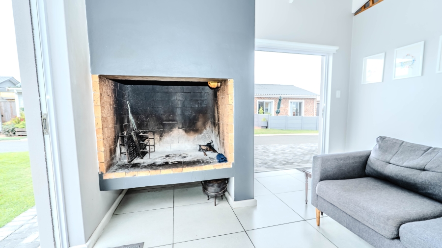 2 Bedroom Property for Sale in Pearly Beach Western Cape